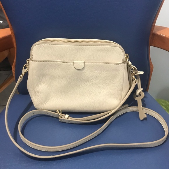 Fossil Sydney leather crossbody robot - Picture 4 of 16